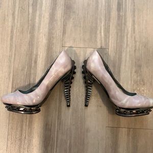 Unique Hades purple Heels sz 8